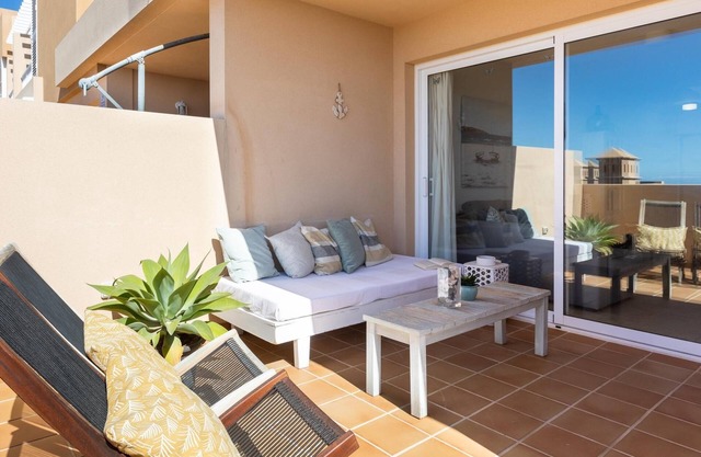 Bel appartement terrasse, piscine partagée - PORÍS 2