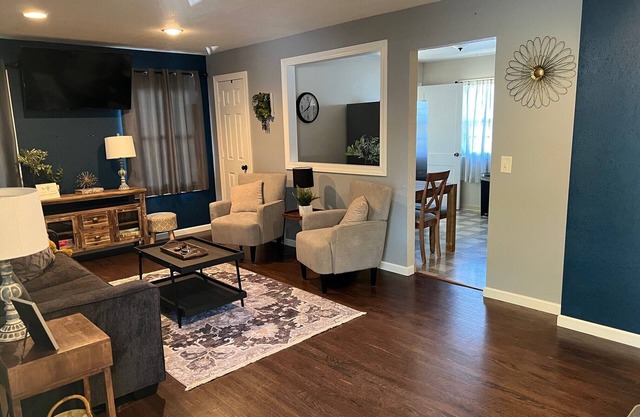Newly furnished 2+ BR home in quiet neighborhood