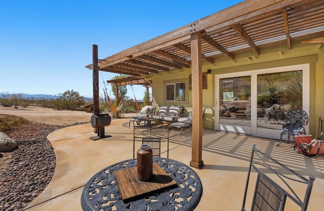 Escapade dans le désert ✫ 6 couchages ✫ 10 acres privés ✫ DirecTV / WiFi ✫ Climatisation