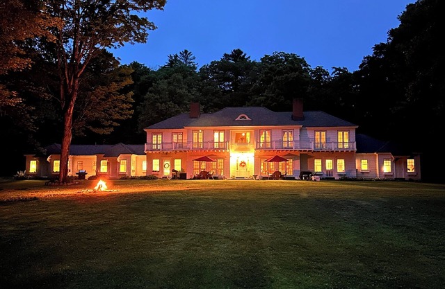 Beautiful Cottage within Historic Former Elizabeth Arden Spa