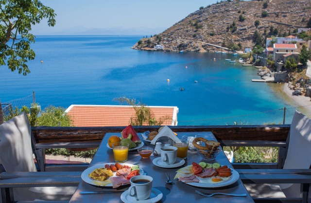 Niriides Hotel & Apartments