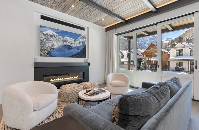 Nirvana: Luxury Telluride Penthouse with Stunning Views
