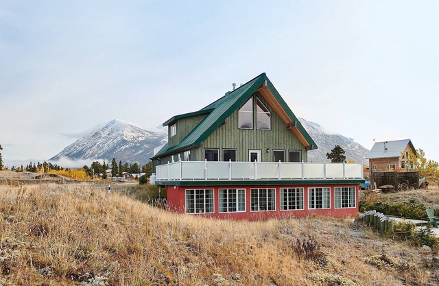 NN | The Beach House | Carcross I 3-bed 2-bath