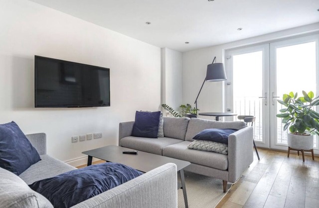 No.1 Universal House - Double Bedroom Apartment