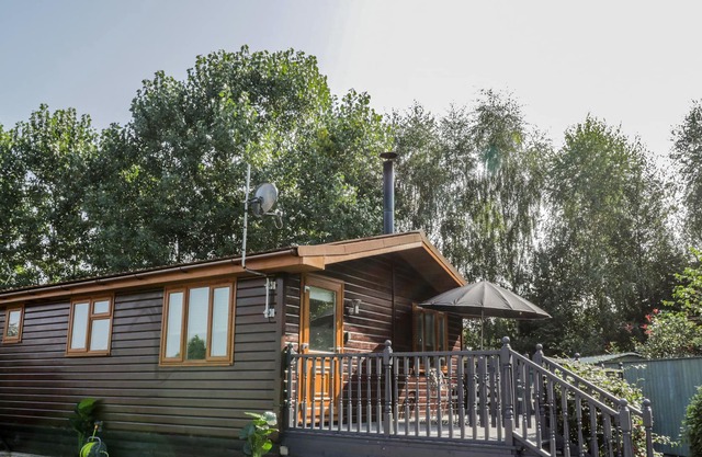 No. 77- Honey Bee Lodge, WILBERFOSS