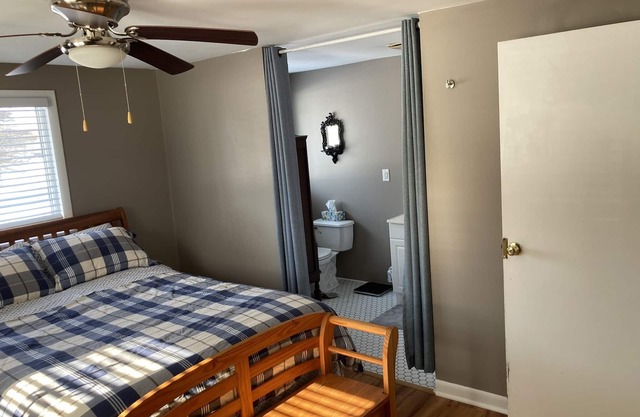 NO CLEANING FEES for 2025!! CLOSE TO BEACH!! Pet-Friendly!