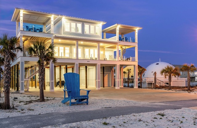 🌴🌊No Shoes | Luxury Beachfront Home | Golf Cart | Private Pool 🏊