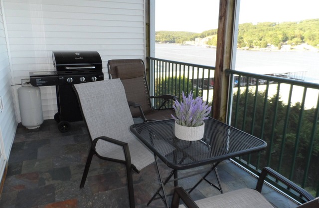 Pas d'étapes / à pied / Mise à jour 2BD / 2BA avec bordereau de bateau 12x30 inclus Great View !!!