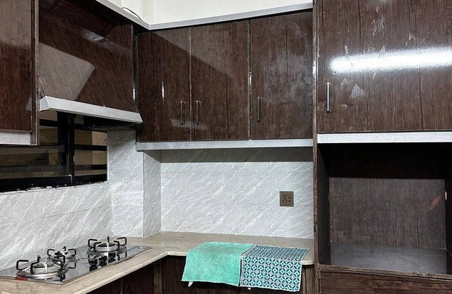 No Unmarried couple- 1-Bed Apartment in North Kara