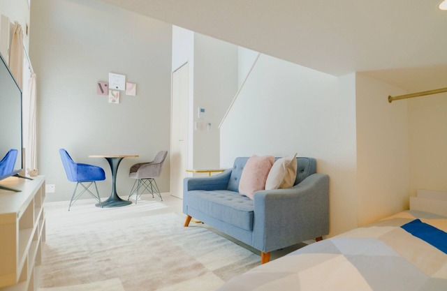 No103Near Kumamoto StationChildren OK Sofa semidouble bed x 2 TV with video app / Kumamoto Kumamoto