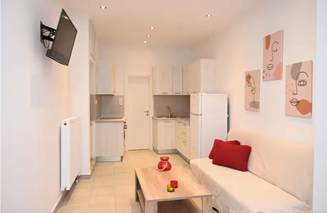 Noa Syros 1 minute away from Square + Free Parking