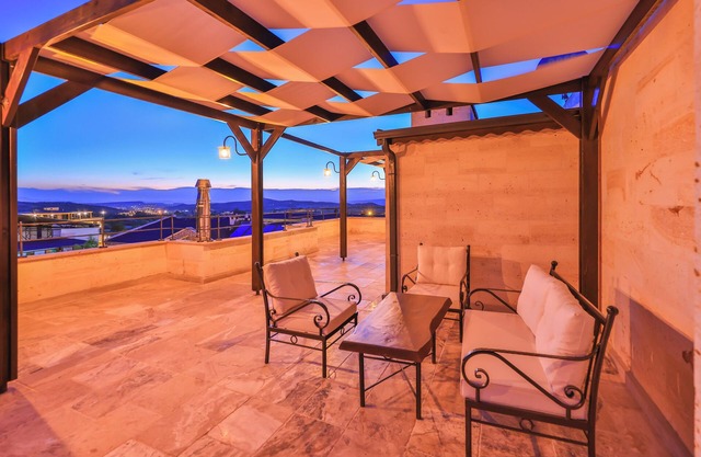 Noble Crown Stone House Cappadocia