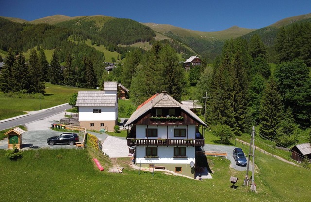 Nockalm Cottage Apartment Bachmühle