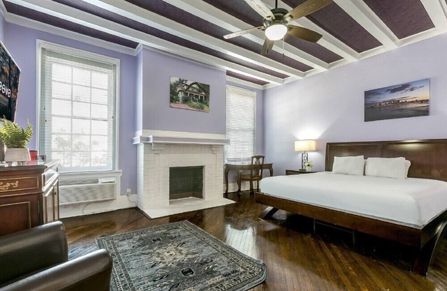Budget Friendly Furnished Room on Canal St.