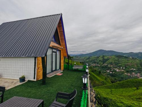 NOLİVA SUİT BUNGALOV