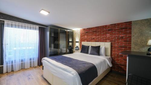 Nomad Hub Istanbul Suit
