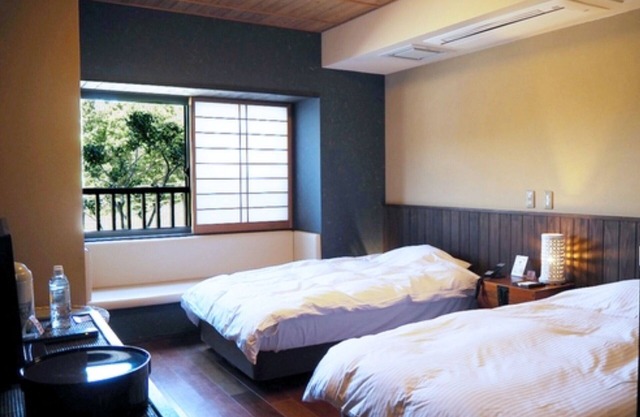 Nonsmoking Barrierfree twin room Room only / Shimanto Kōchi