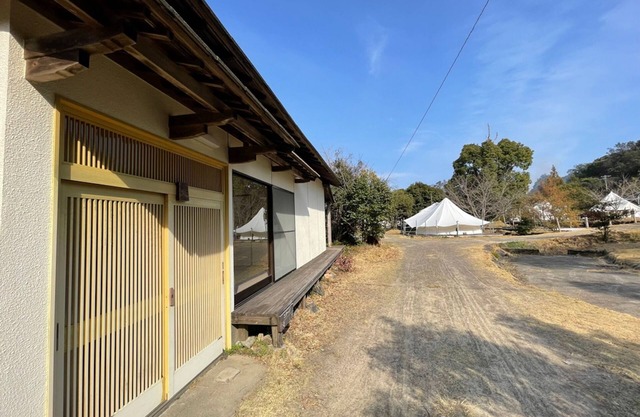 Nonsmoking Japanesestyle detached house surrounded by virgin forest Building 1 / Shimanto Kōchi