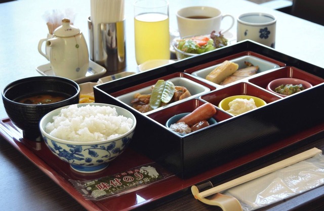 Nonsmoking single room Corner room with sofa Breakfast included plan / Okayama Okayama
