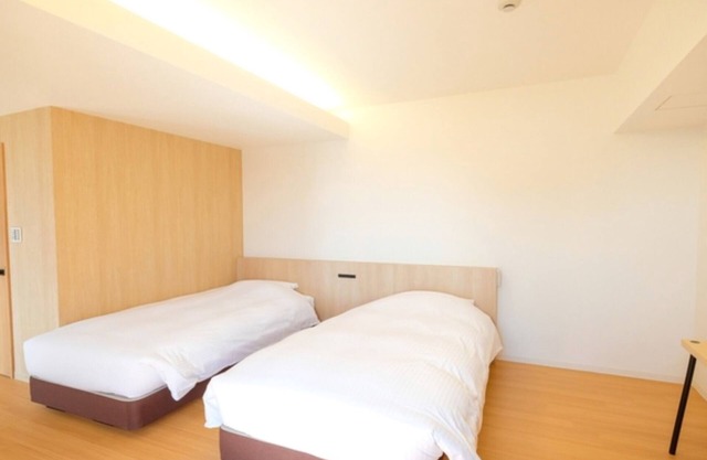 Nonsmoking twin room For business trips and tele / Hirakata Ōsaka