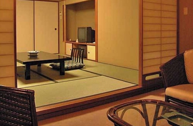 NonsmokingFor 3 peopleRinsuitei Breakfast included / Kobe Hyōgo
