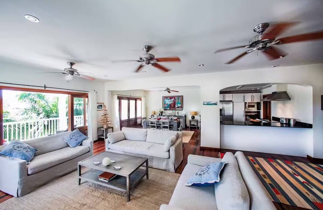 Nonsuch Bay 3 bedroom duplex private apartment