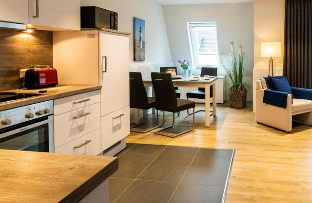 Norddeich-Perle-3-Fahrstuhl-exklusive-Wohnung