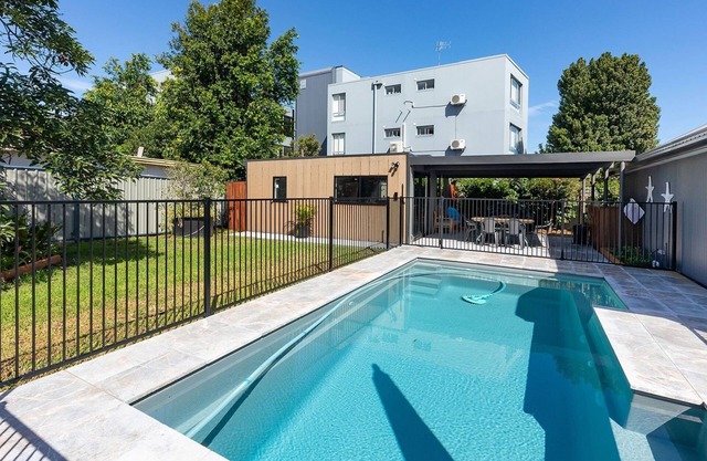 Nordic House - central home with a pool