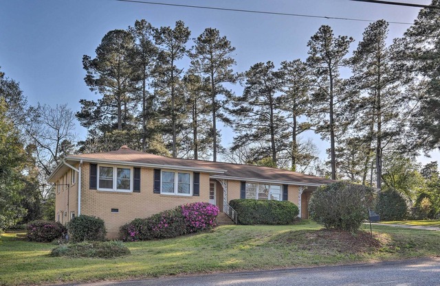 NEW! North Augusta Hideaway w/ Yard in Quiet Area!