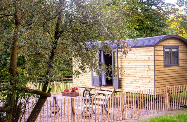 North Downs View Shepherd's Hut