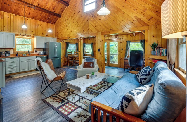 North Haverhill Cabin w/ Fire Pit & Grill!