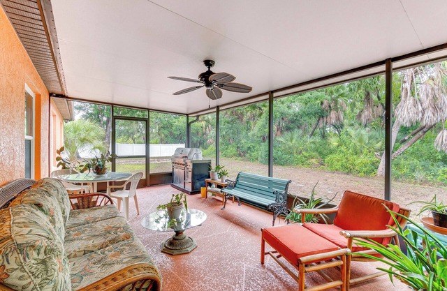 North Port Home w/ Charming Lanai ~ 7 Mi to Beach