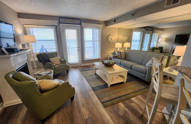 North Shore Inn TC 204