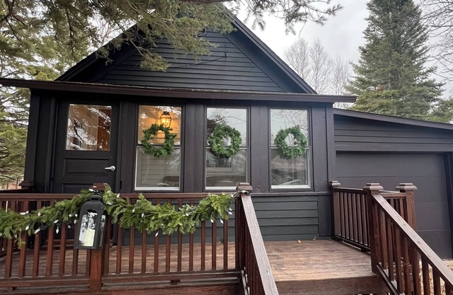 Historic Cottage Storybook Beach à Tamarack Waterworks
