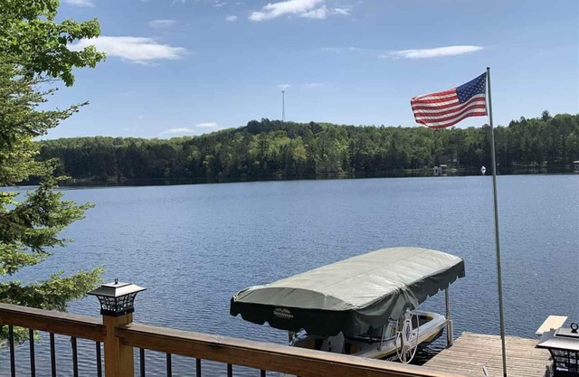 Northwoods Paradise sur Keyes Lake pour 12 personnes