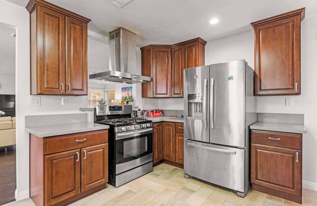 Not affected by the fire/Spacious Retreat w/ Large Kitchen & Outdoor Patio
