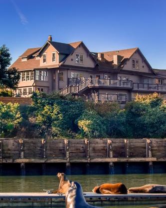 Noyo Harbor Inn