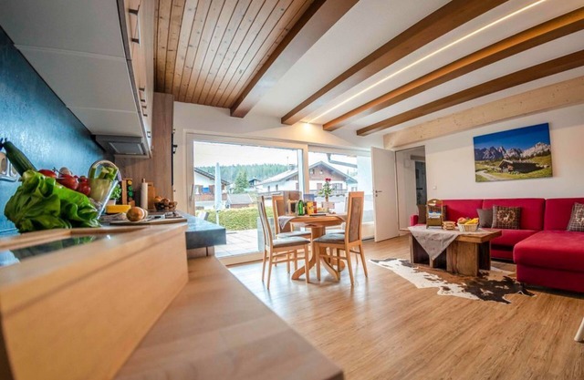 "Nr. 2" - vacation apartment/3 bedrooms/shower,WC - Erli, house