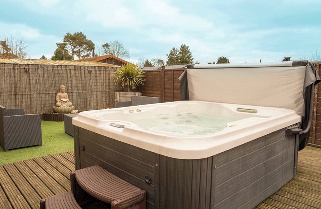 Nualas Lodge Private Hot Tub Escape