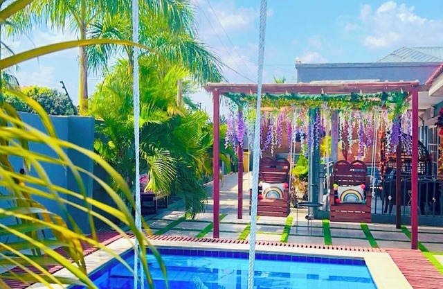 Nubian Villa-A Tropical Gem with Pool and Hot Tub