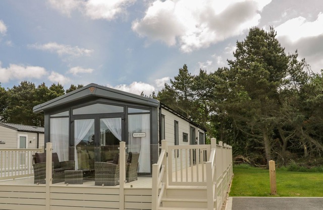Number 9 The Willows, CAYTON