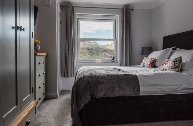 Prestige-Appartement-Salle de bain et douche-Balcon-North Cornish coast