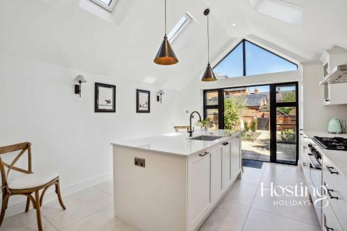 Number Ten - Beautiful 3-Bedroom Luxury Home