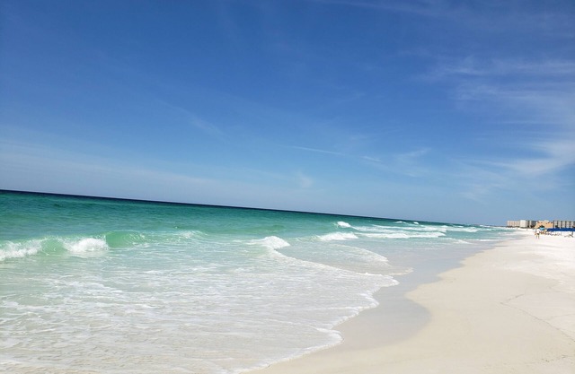 Renovated Beachfront Condo With Private Beach-Complimentary Beach Chairs service