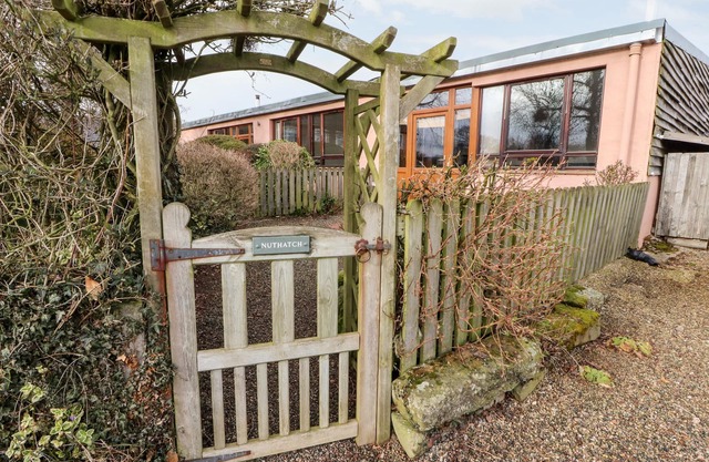 Sittelle, FERME DE CHÂTEAUX À HAUTE TÊTE