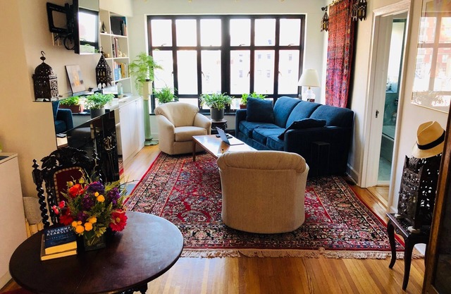 NYC 2 BR 2 BA Apt A / C Upper East Side