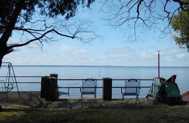 OAK BLUFF COTTAGE (Indian Lake) Manistique, MI: 4 couchages, quai privé, Wi-Fi