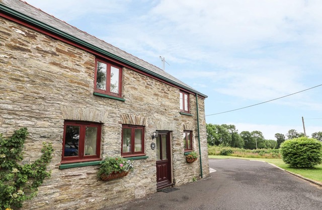 COTTAGE À CHÊNE, animaux acceptés à Newcastle Emlyn, Réf 943683