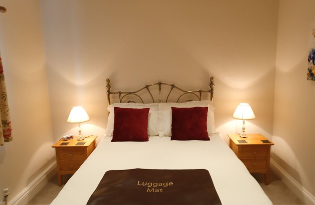 Appartement-Large-Salle de bain privée séparée-Vue sur Jardin