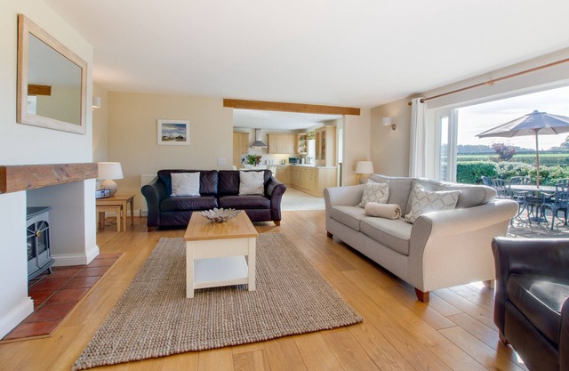 Oak Lodge - Trois Chambres Maison, Couchages 6